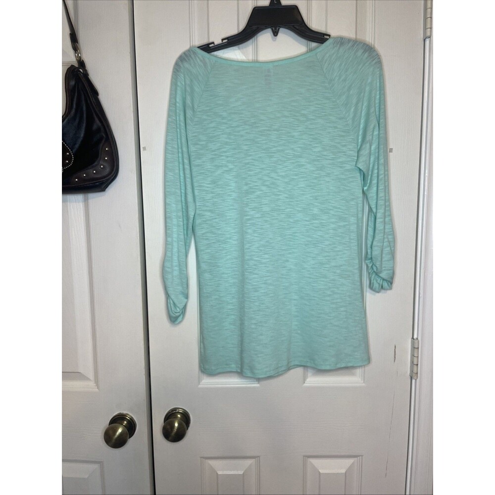 Size L (11-13) No Boundaries Teal Crisscross Cutout Ruffle Cinch Sleeve Top - Picture 7 of 8